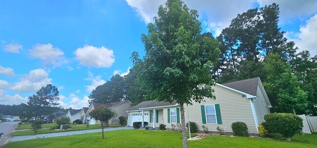 Building Photo - “Plantation Pines Living: Where Every Day ...