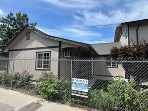 Building Photo - 934 Methow St