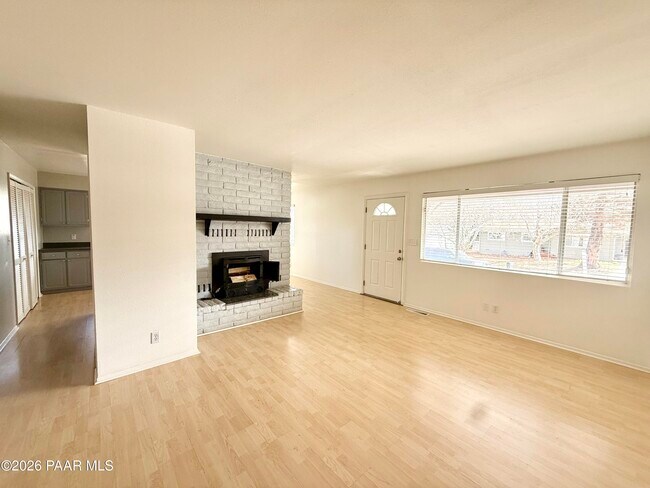 Foto del edificio - 1968 Sycamore Dr