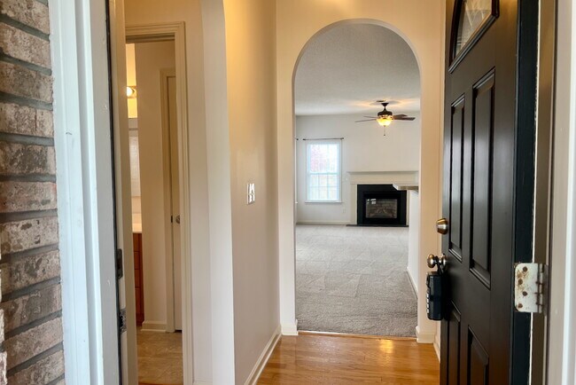 Foto del edificio - 990 Ashland Way