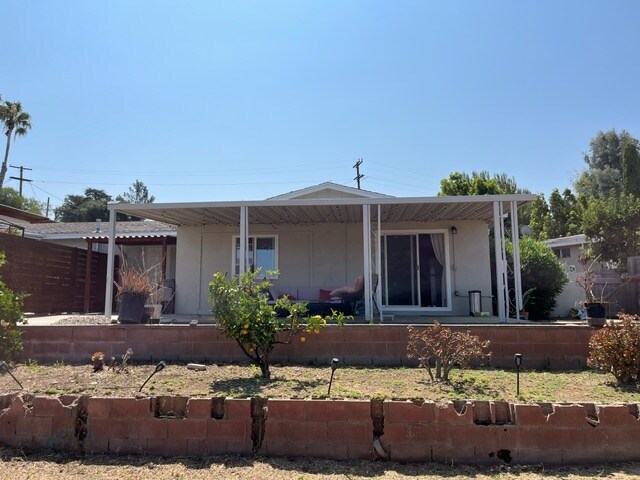 Foto del edificio - 341 Peters Dr