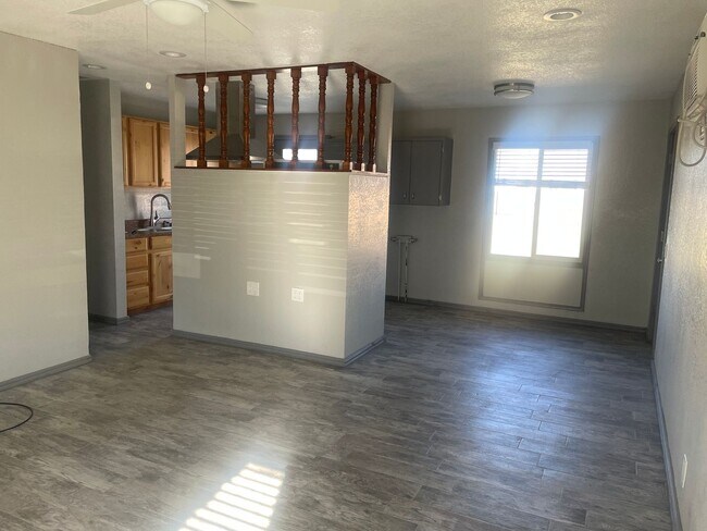 Foto del edificio - Updated single family residence