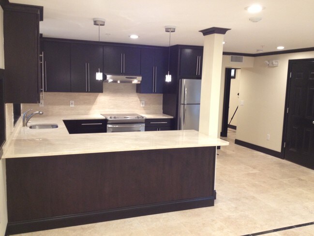 Foto del edificio - 136 Benefit st/ Luxury Residences for Lease
