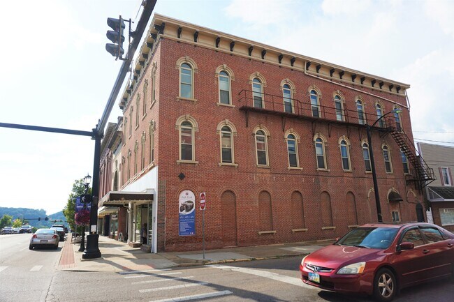 Fachada del hotel - 651 Wheeling Ave