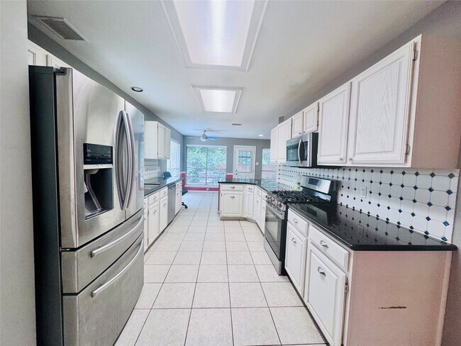 Building Photo - 506 Birch Hill Dr