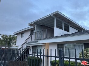 Building Photo - 1287 Olive Tree Ln