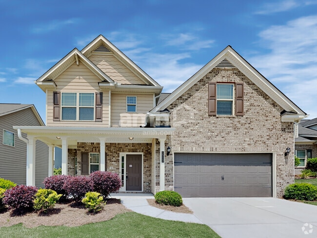 Building Photo - 1522 Balvaird Dr SE