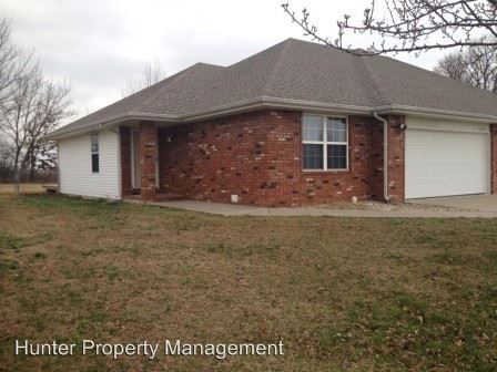 Building Photo - 1225-1227 Bluegrass Rd