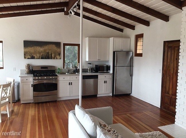 Foto del edificio - 2058 Glencoe Way