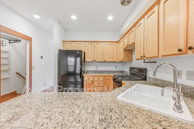 Foto del edificio - 4527 SE 40th Ave