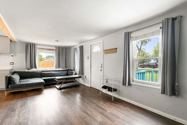 Photo - 2303 Sweetbriar Ave House