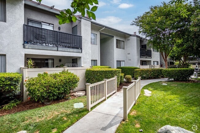 Building Photo - Harbor Cliff Apartments