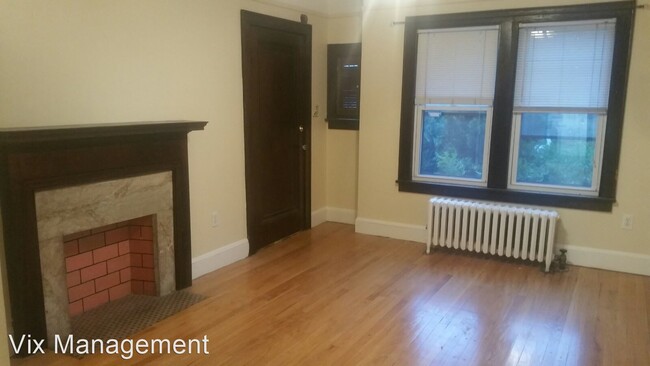 Building Photo - 165 E Hazelhurst St