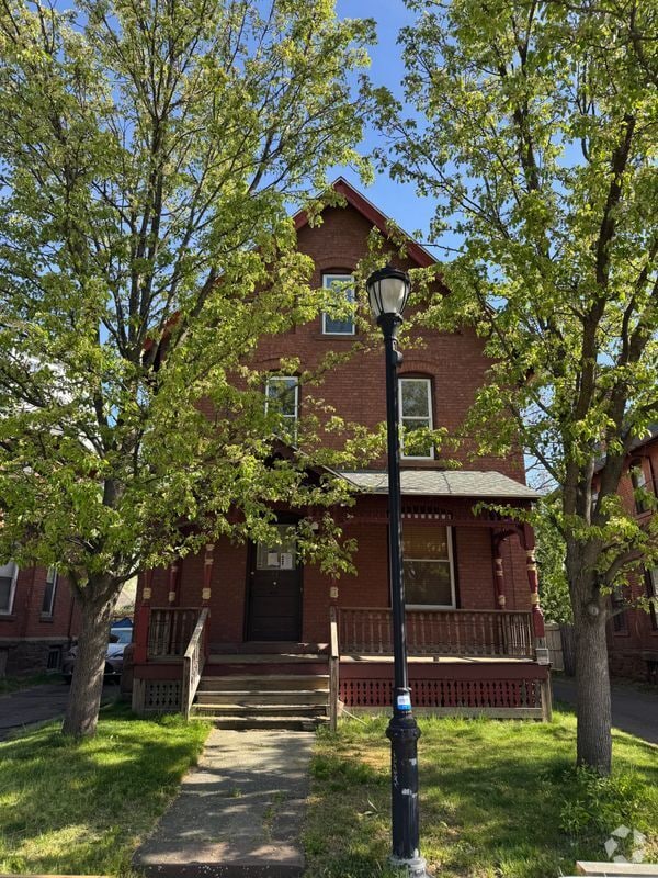 Building Photo - 44 Ashley St