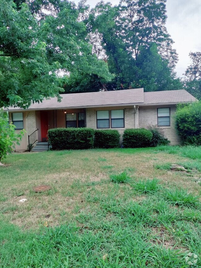 Building Photo - 3304 Heather Ln