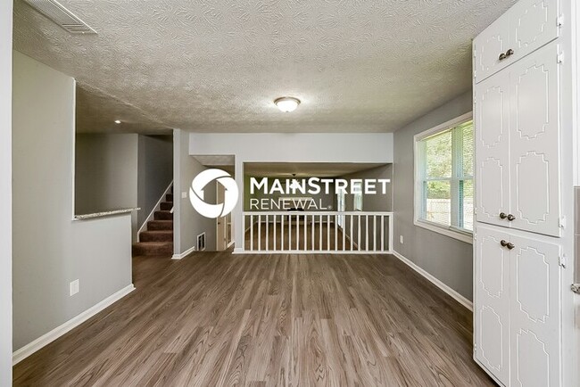 Foto del edificio - 4 Bedroom Pet-Friendly Home in Jonesboro, ...