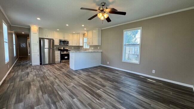 Foto del edificio - 310 22nd St NW
