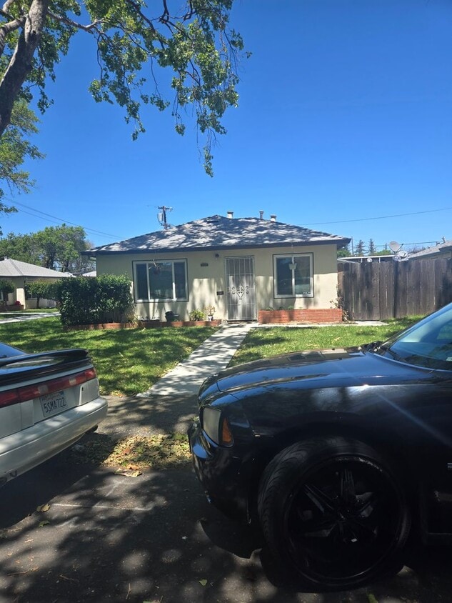 Foto principal - 512 Carpenter St