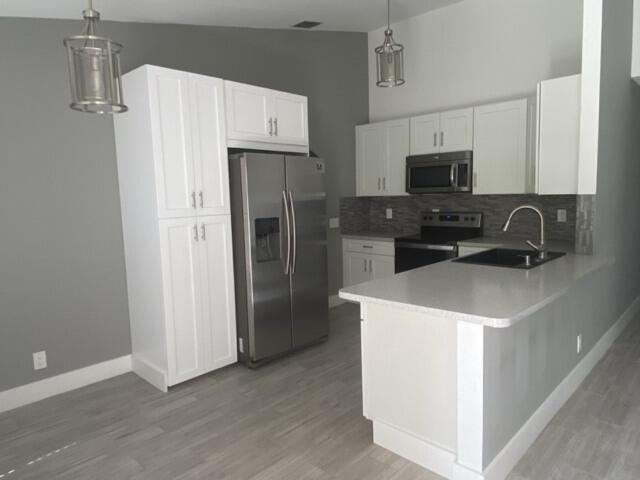 Foto del edificio - 1323 Denlow Ln