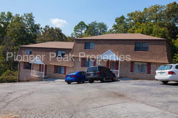 Primary Photo - 107 Goodson Ave