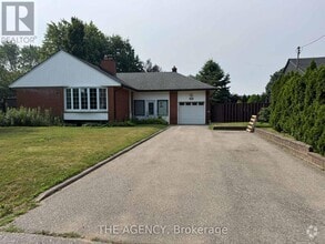 Building Photo - 1590 Liveoak Dr