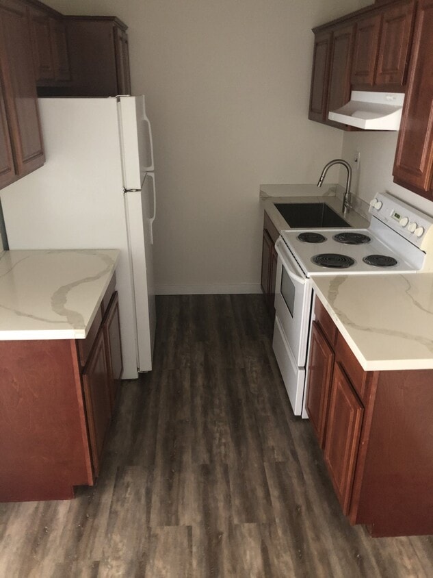 963 W Tennyson Rd, Hayward, CA 94544 Apartments in Hayward, CA