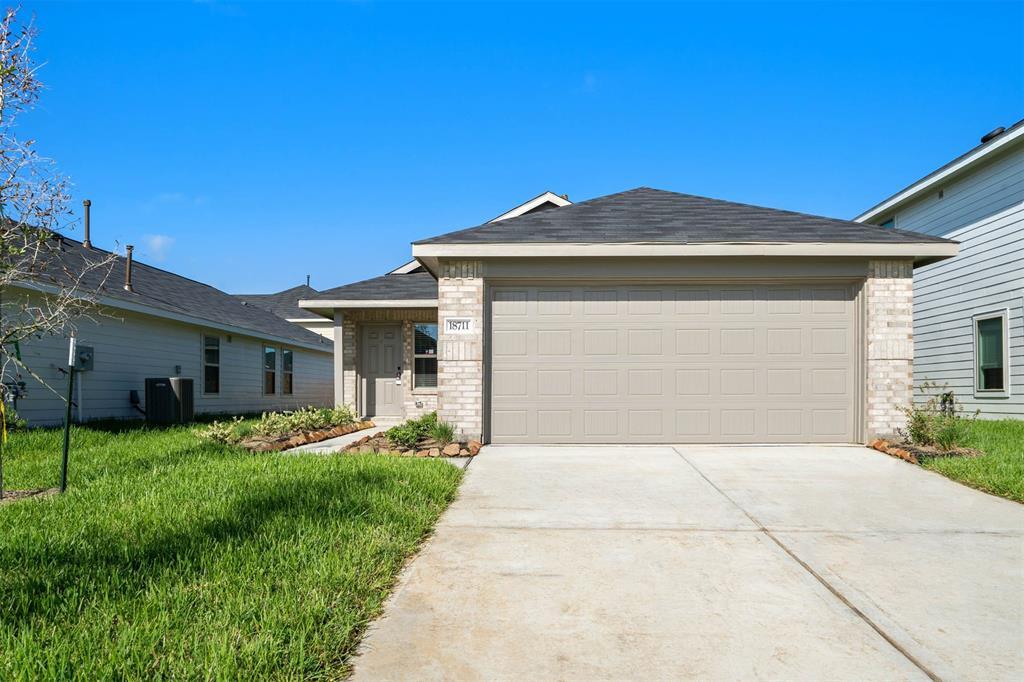 Foto principal - 18711 Mercer Falls Dr