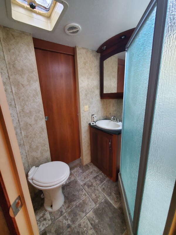 Foto del edificio - 1754 Vosti Ave