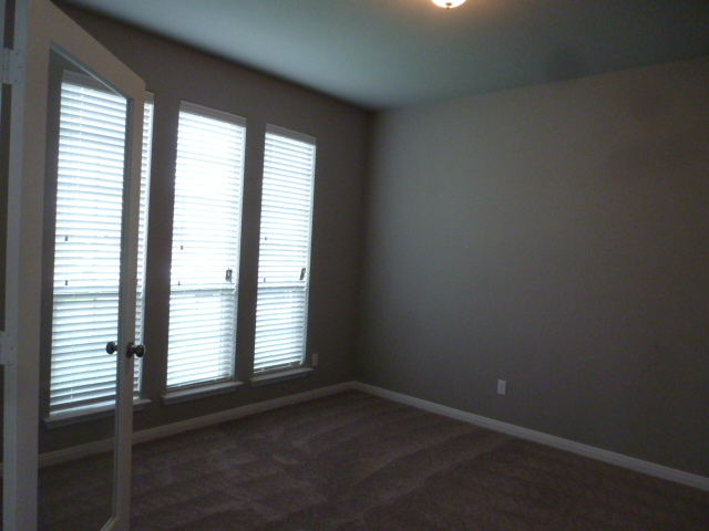 Foto del edificio - 4705 Farrell Ln