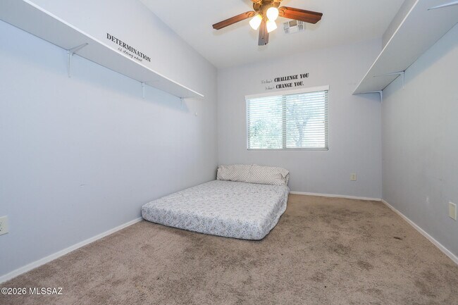 Foto del edificio - 8754 N Mugho Pine Trail
