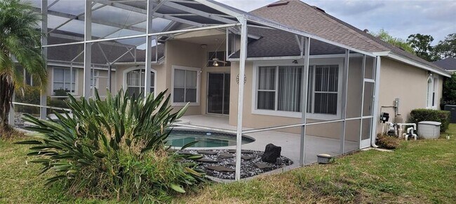 Foto del edificio - 1748 Golfview Dr