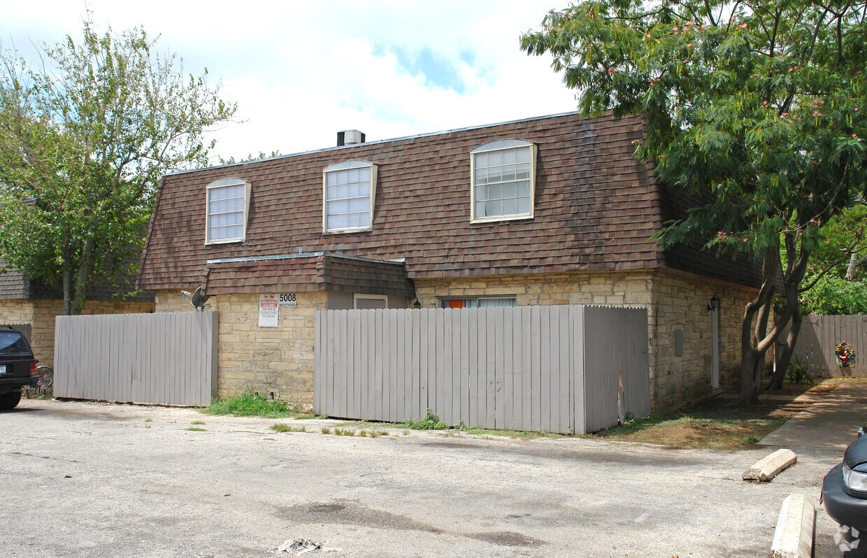 Building Photo - 5008 W Wind Trl