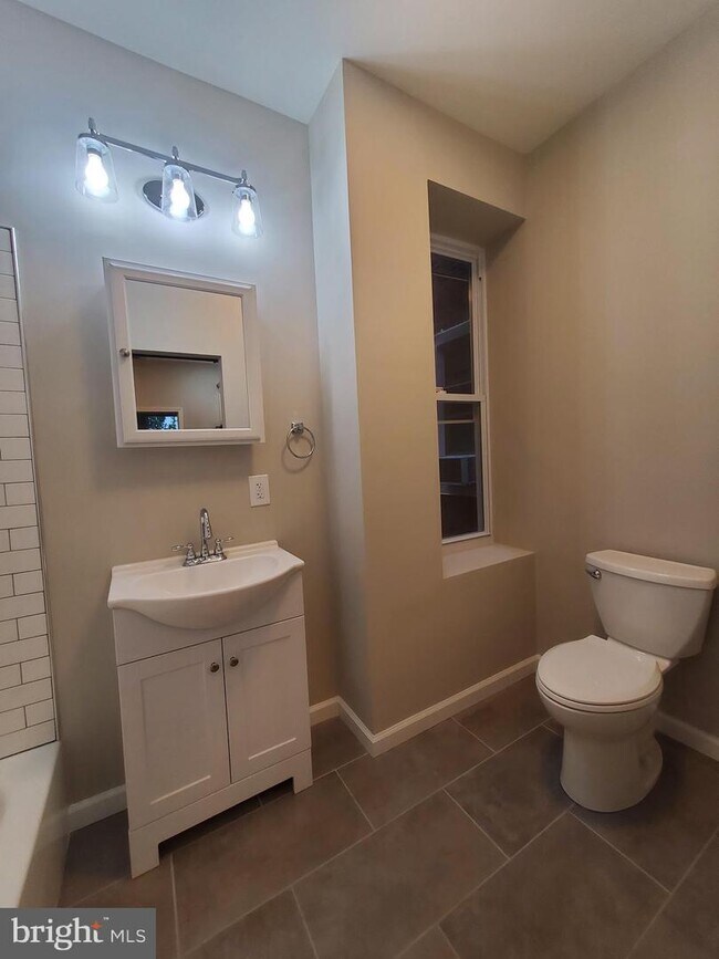 Foto del edificio - 1466 N 52nd St