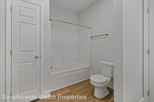 Foto del edificio - 3 br, 2 bath House - 134 Wingate Ave