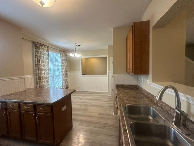 Foto del edificio - 3376 Bradbury Cir