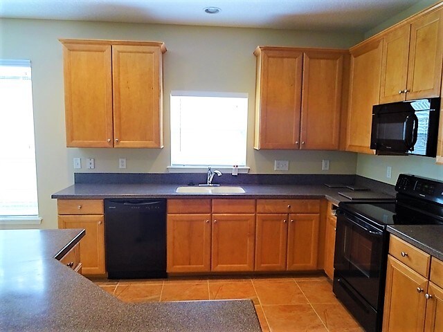 Building Photo - 3945 Leatherwood Drive