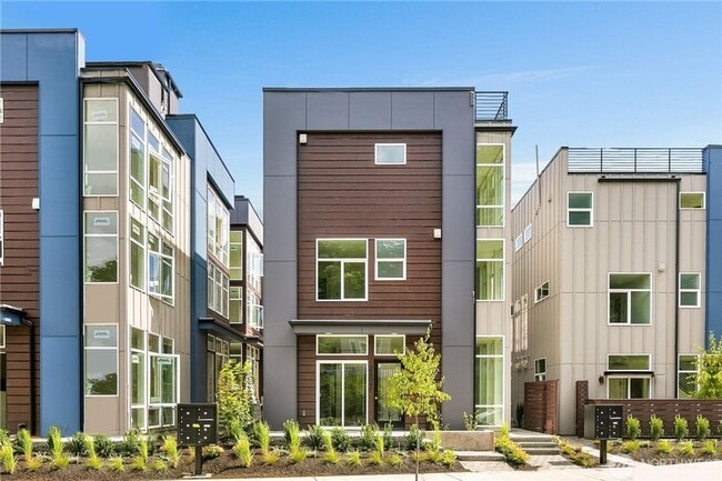 Photo - 2404D Dexter Ave N Townhome