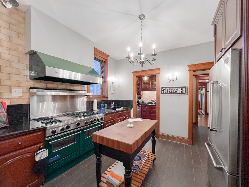 Foto principal - 238 S Ashland Ave