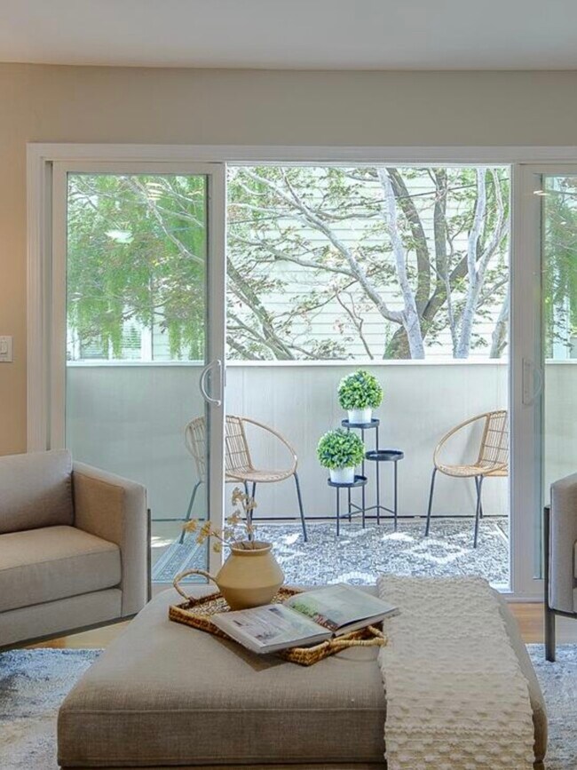 Foto del edificio - 1898 Meridian Ave