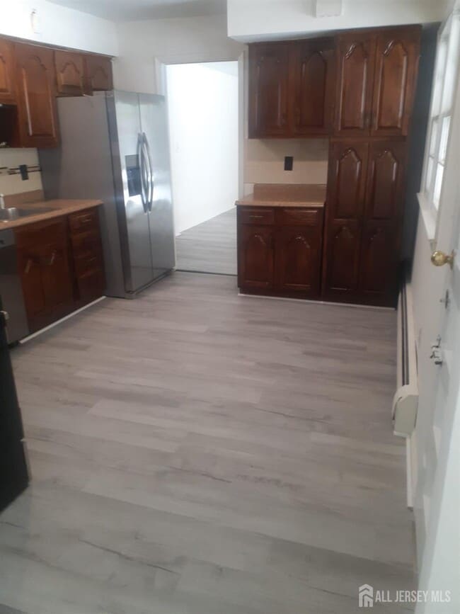 Foto del edificio - 1776 Oak Tree Rd