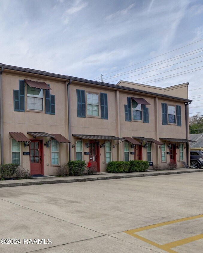 1000 Tulane Ave Unit 3, Lafayette, LA 70503 Condo for Rent in
