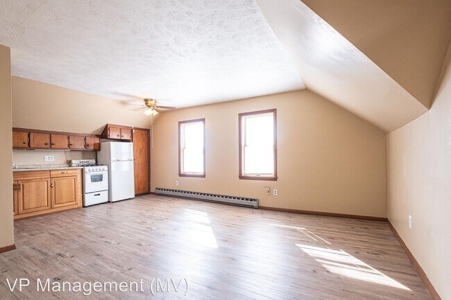 Foto del edificio - 2 br, 1 bath Apartment - 3 Charles St