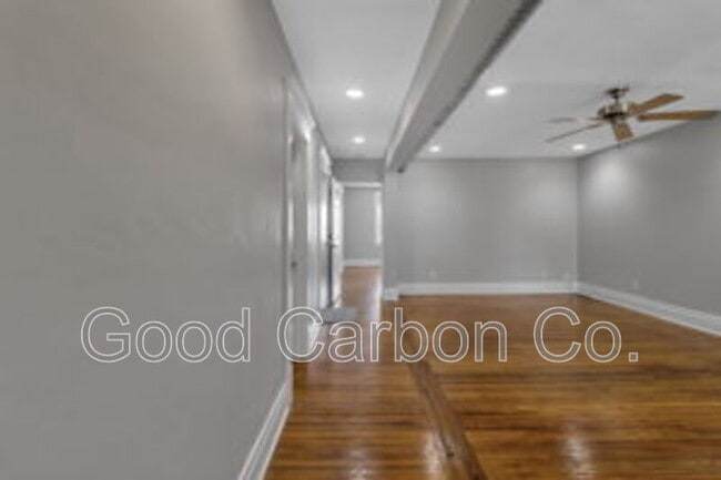 Building Photo - 1207 Hertel Ave