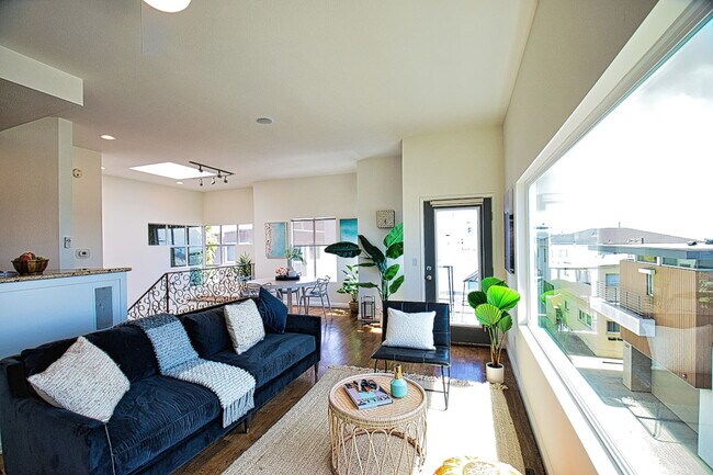 Foto del edificio - 217 Marine Pl