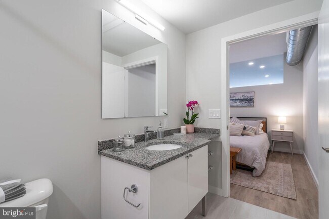 Foto del edificio - 2120 E York St