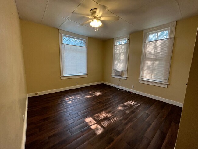 Foto del edificio - 405 River St