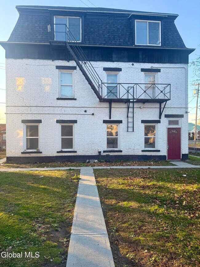 Foto del edificio - 290 2nd Ave
