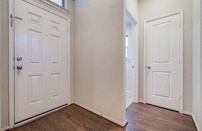 Building Photo - 32038 Quail Terrace Ln