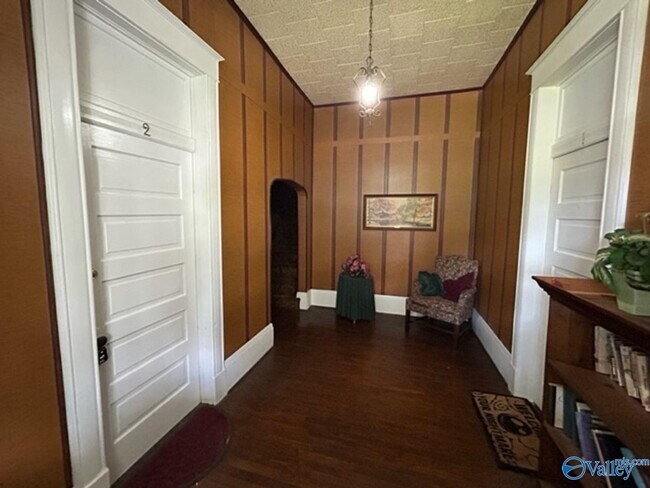 Foto del edificio - 615 Memorial Dr SW