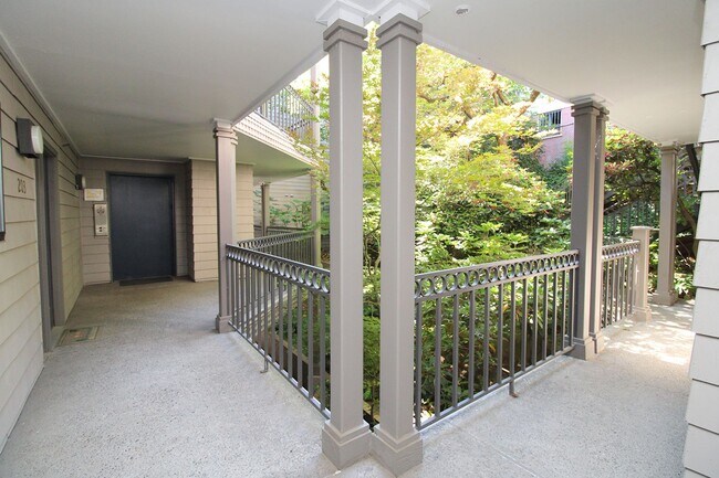 Building Photo - 1320 SW Hall St